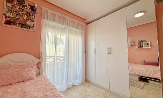 Herverkoop - Semi Detached Villa -
Ciudad Quesada - Doña Pepa