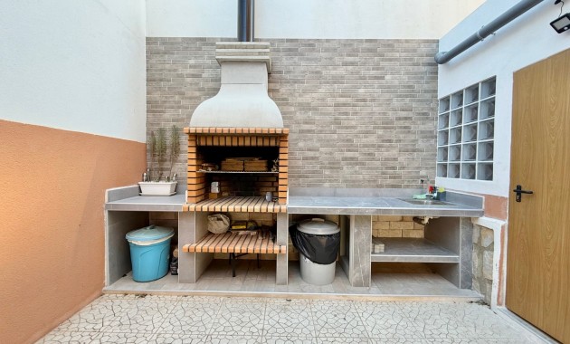 Herverkoop - Semi Detached Villa -
Ciudad Quesada - Doña Pepa