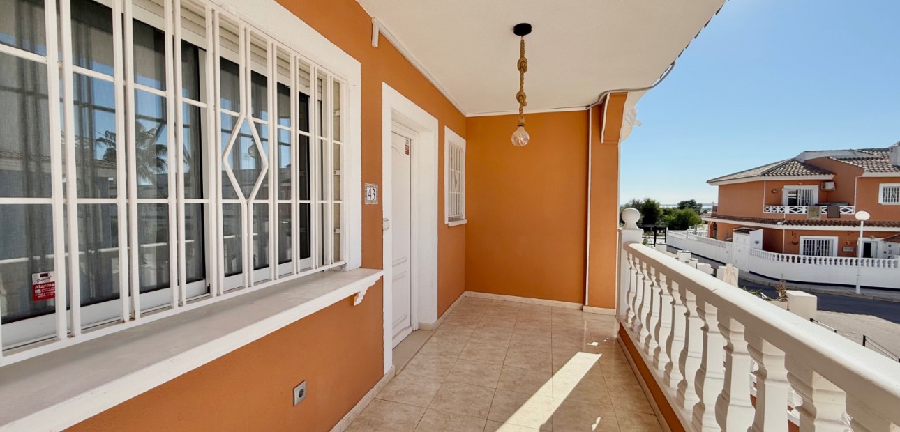 Herverkoop - Semi Detached Villa -
Ciudad Quesada - Doña Pepa