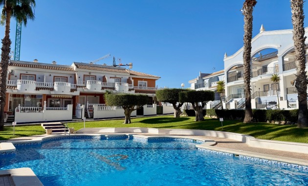 Herverkoop - Semi Detached Villa -
Ciudad Quesada - Doña Pepa