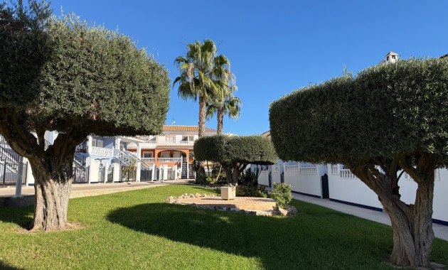 Herverkoop - Semi Detached Villa -
Ciudad Quesada - Doña Pepa