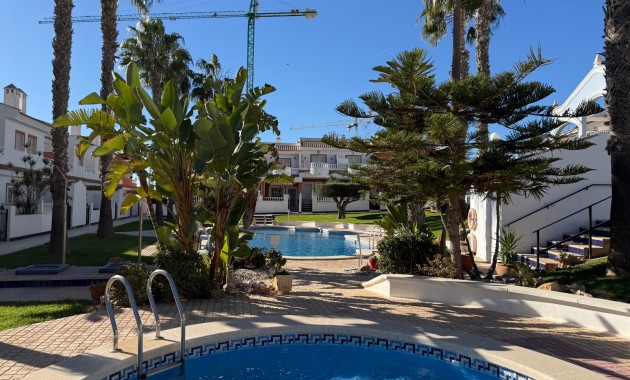 Herverkoop - Semi Detached Villa -
Ciudad Quesada - Doña Pepa