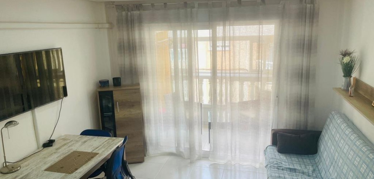 Sale - Apartment / flat -
Torrevieja - Playa del cura