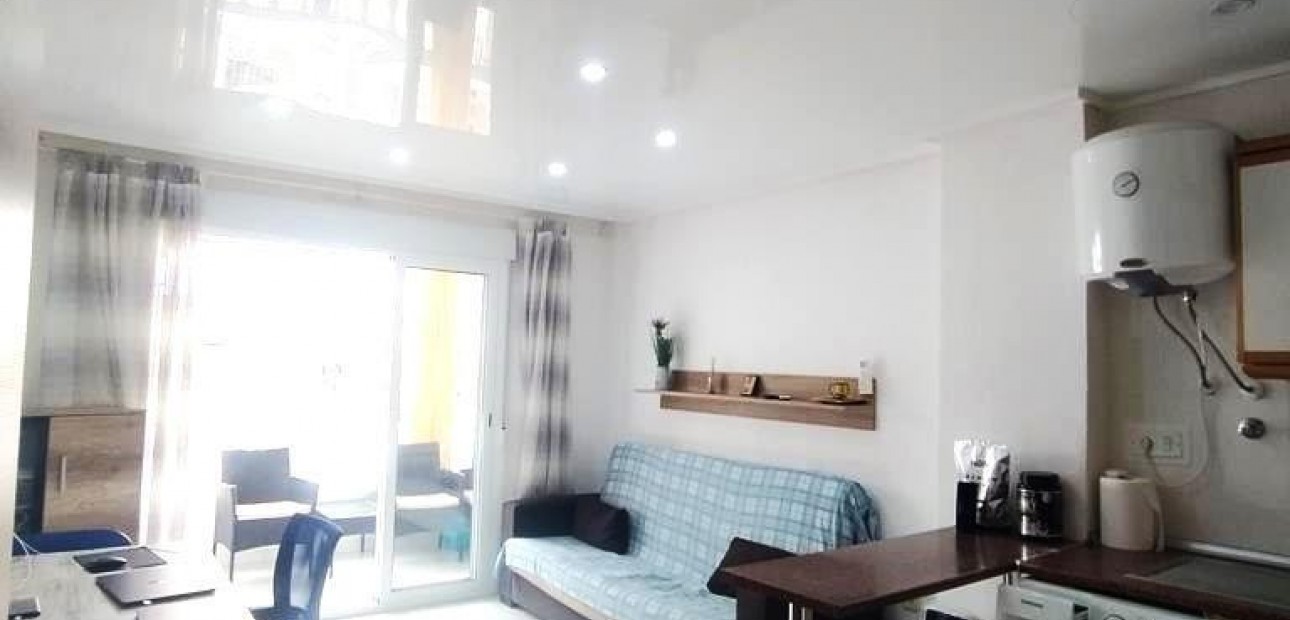 Sale - Apartment / flat -
Torrevieja - Playa del cura