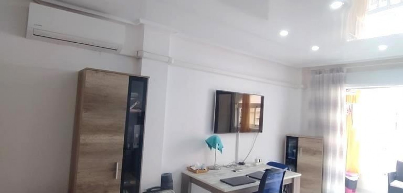 Sale - Apartment / flat -
Torrevieja - Playa del cura