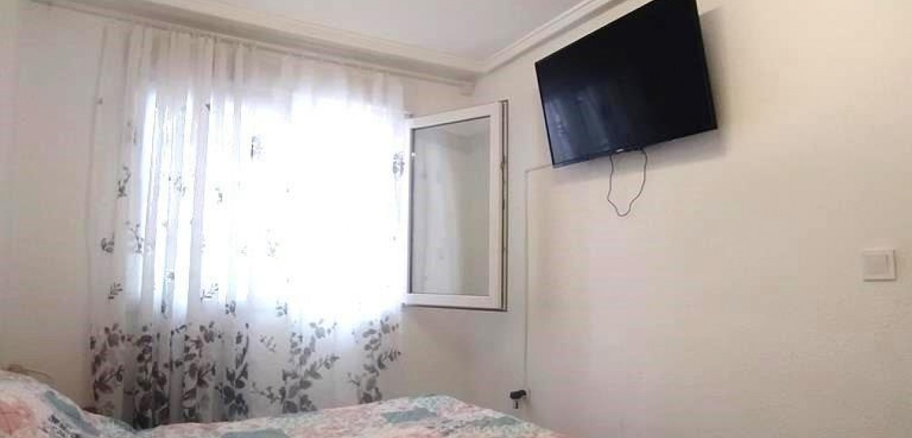 Sale - Apartment / flat -
Torrevieja - Playa del cura