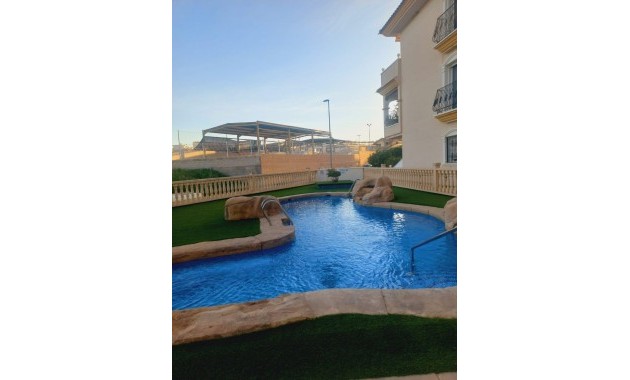 Sale - Bungalow -
San Miguel de Salinas - Pueblo 9