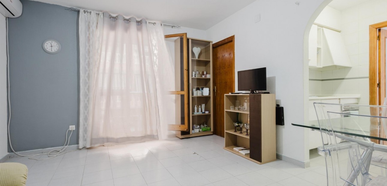 Sale - Apartment / flat -
Torrevieja - Acequion