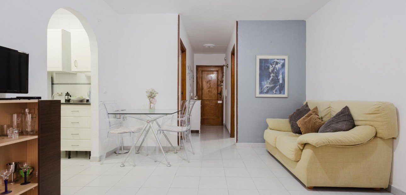 Sale - Apartment / flat -
Torrevieja - Acequion