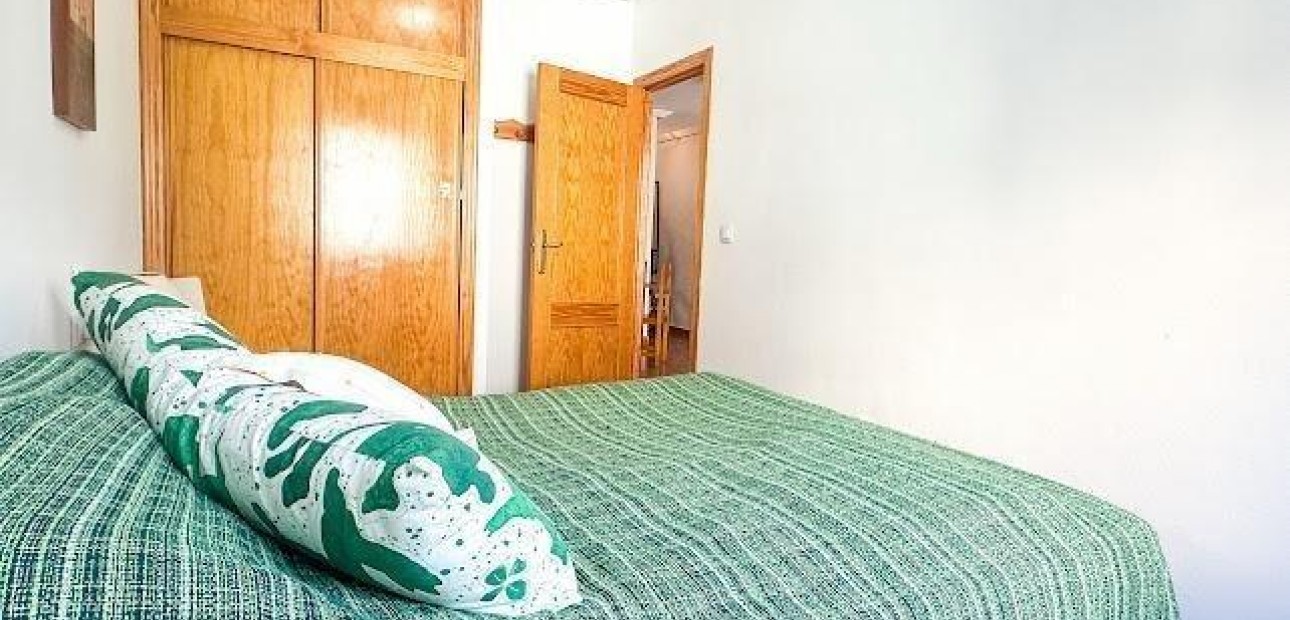 Sale - Apartment / flat -
Torrevieja - Centro