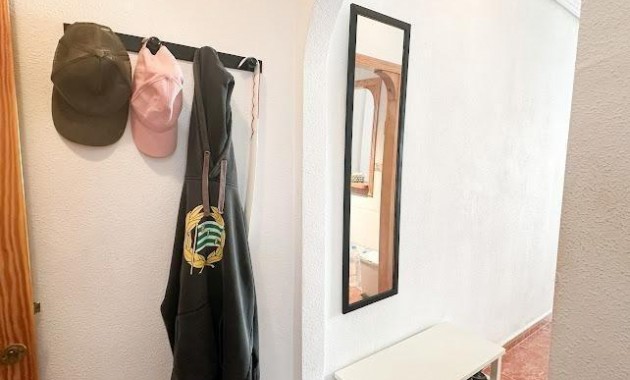 Sale - Apartment / flat -
Torrevieja - Centro