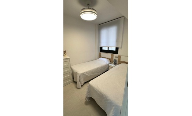 Sale - Apartment / flat -
Torrevieja - Calas Blancas