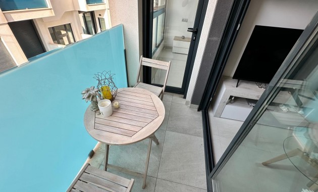 Sale - Apartment / flat -
Torrevieja - Calas Blancas