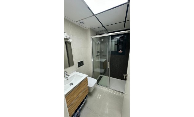 Sale - Apartment / flat -
Torrevieja - Calas Blancas