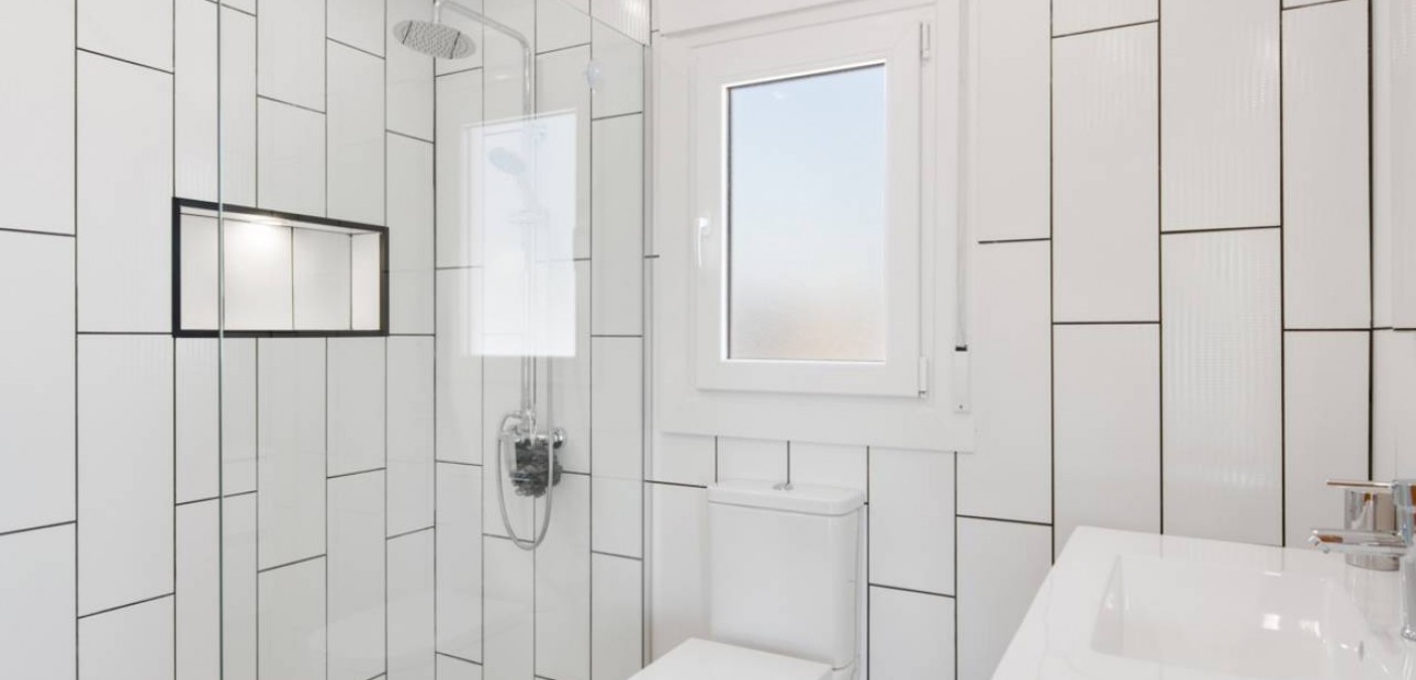 Venta - Finca / Country Property -
Catral