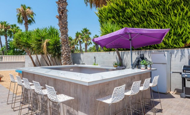 Venta - Finca / Country Property -
Catral