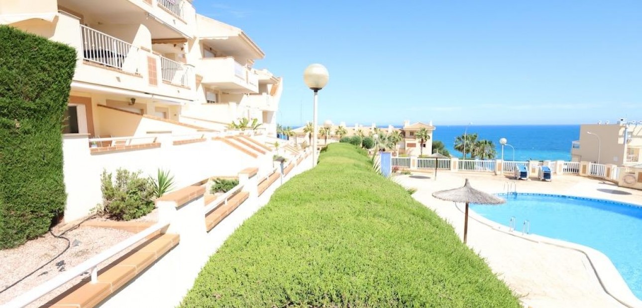 Herverkoop - Appartement / flat -
Orihuela Costa - Campoamor