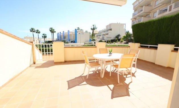 Herverkoop - Appartement / flat -
Orihuela Costa - Campoamor