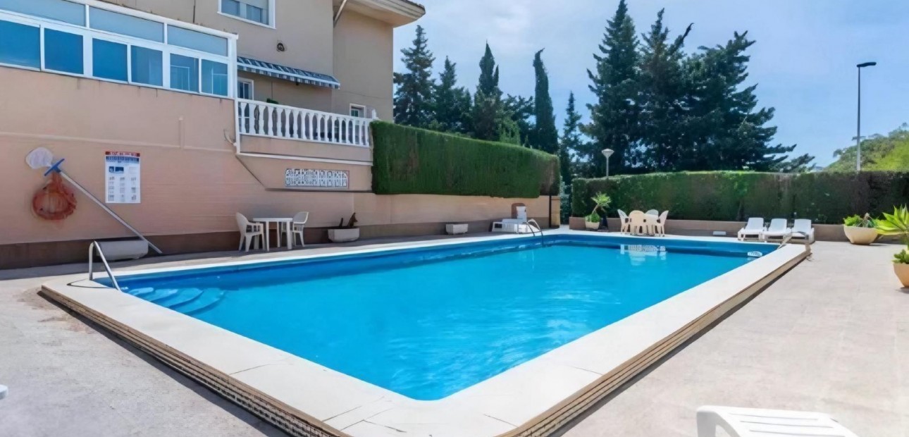 Venta - Villa -
Torrevieja - Los altos