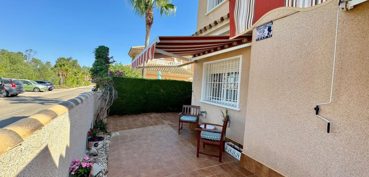 Venta - Villa -
Torrevieja - Los altos