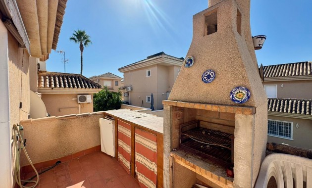 Venta - Villa -
Torrevieja - Los altos