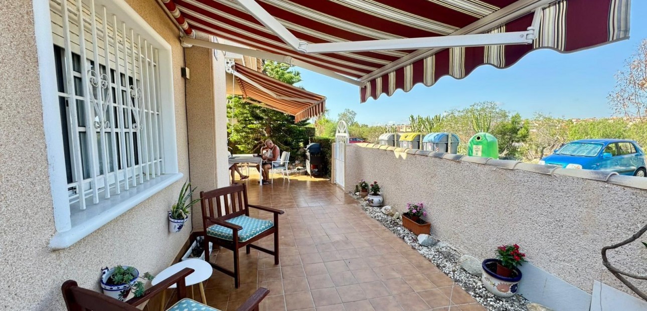 Venta - Villa -
Torrevieja - Los altos