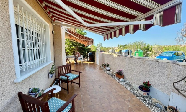 Venta - Villa -
Torrevieja - Los altos
