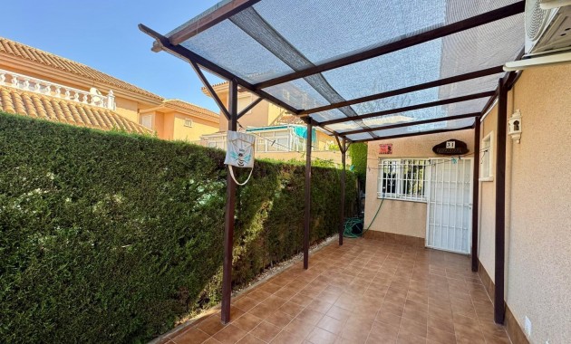 Venta - Villa -
Torrevieja - Los altos