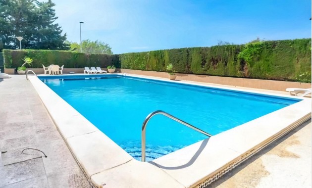 Venta - Villa -
Torrevieja - Los altos