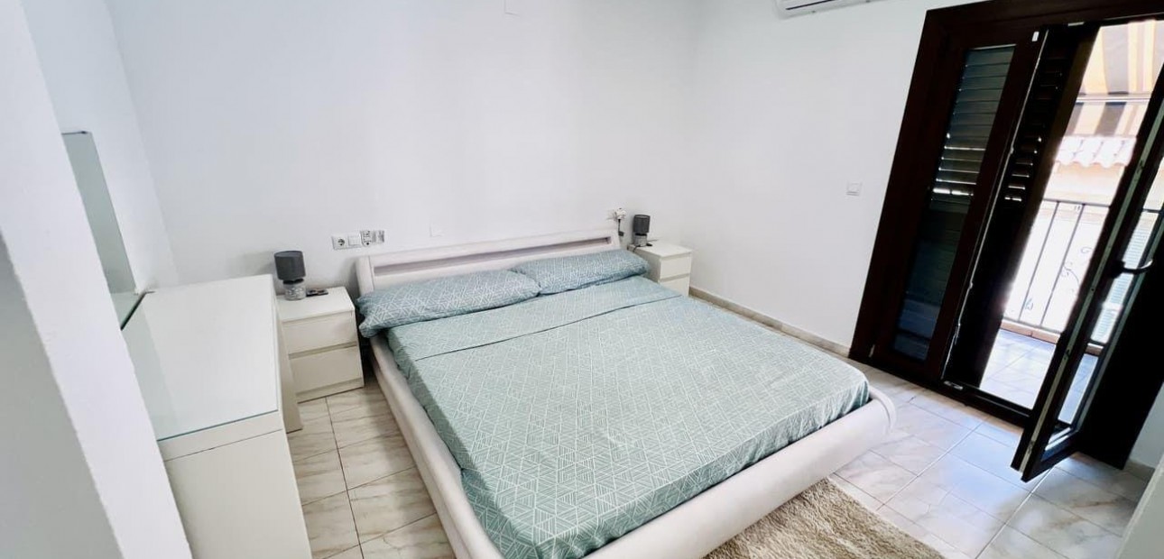 Venta - Duplex -
Torrevieja - Playa de los locos