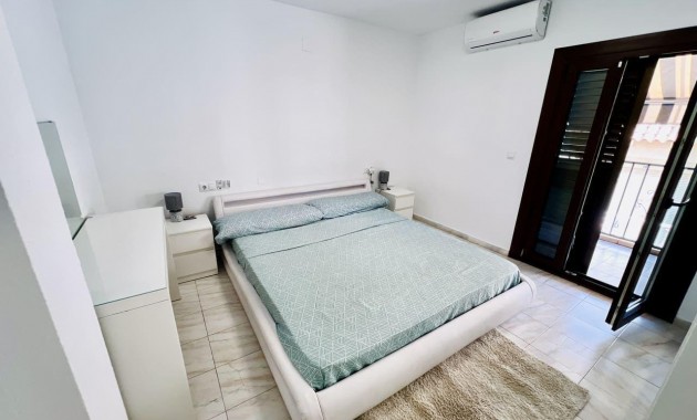 Venta - Duplex -
Torrevieja - Playa de los locos