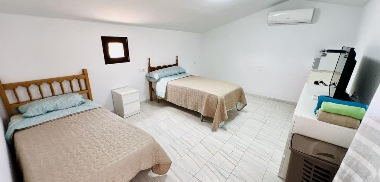 Venta - Duplex -
Torrevieja - Playa de los locos