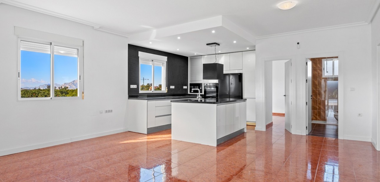 Sale - Country Property -
Dolores