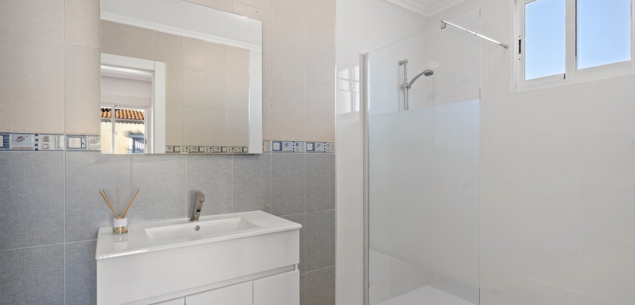 Sale - Country Property -
Dolores