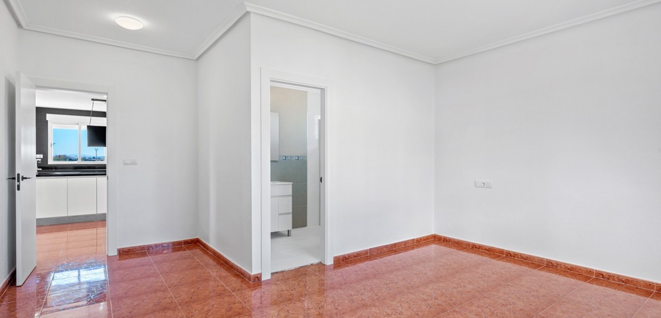 Sale - Country Property -
Dolores