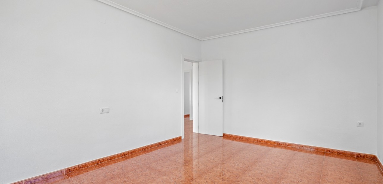 Sale - Country Property -
Dolores