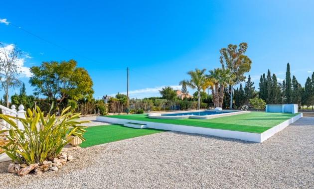 Sale - Country Property -
Dolores