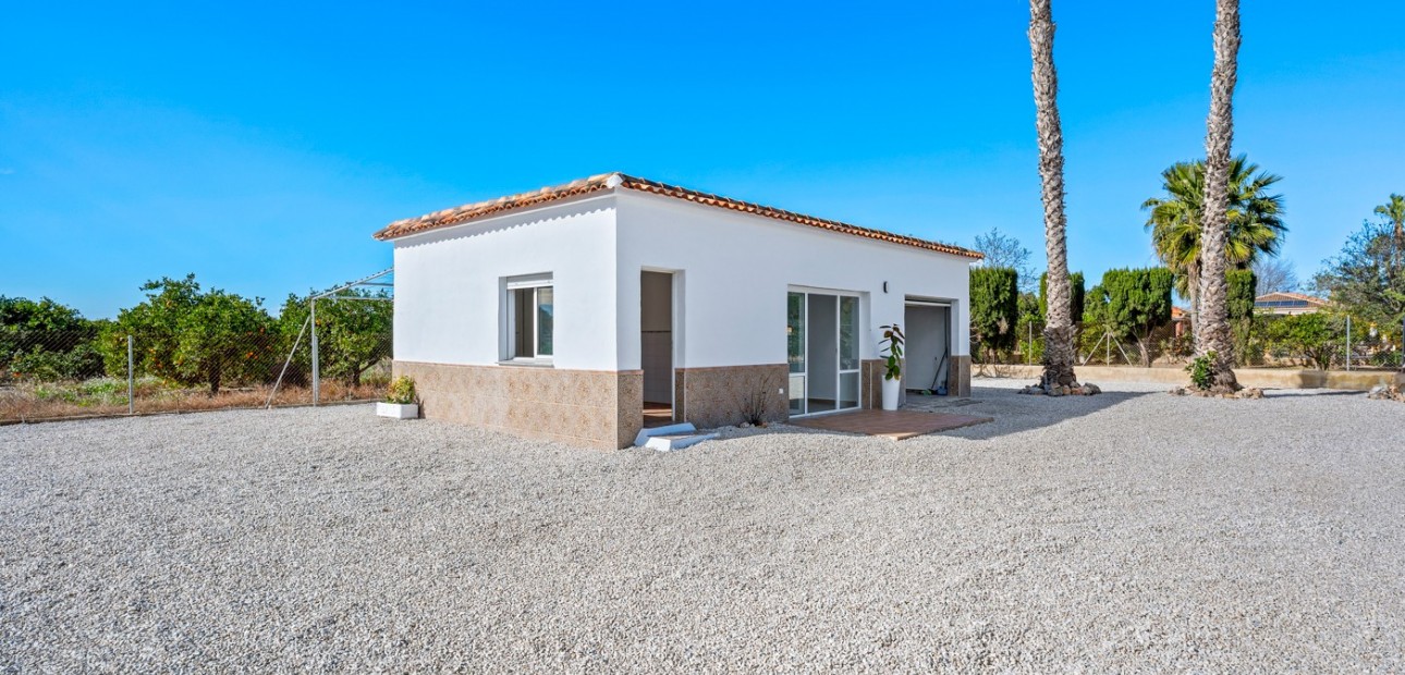 Sale - Country Property -
Dolores