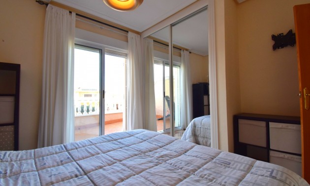 Herverkoop - Herenhuis -
Orihuela Costa - Los Balcones