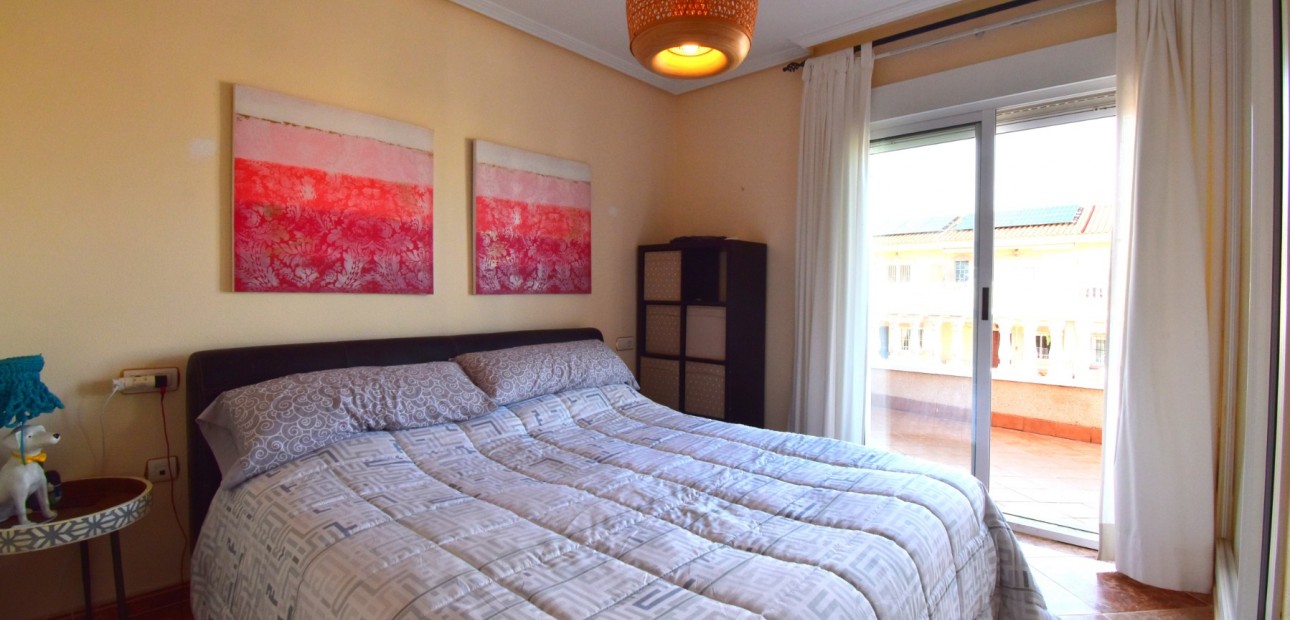 Herverkoop - Herenhuis -
Orihuela Costa - Los Balcones