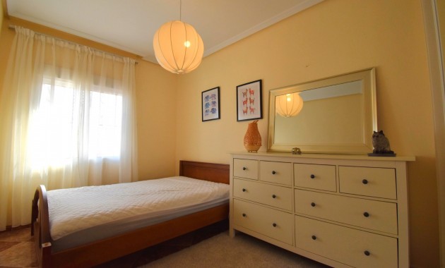 Herverkoop - Herenhuis -
Orihuela Costa - Los Balcones