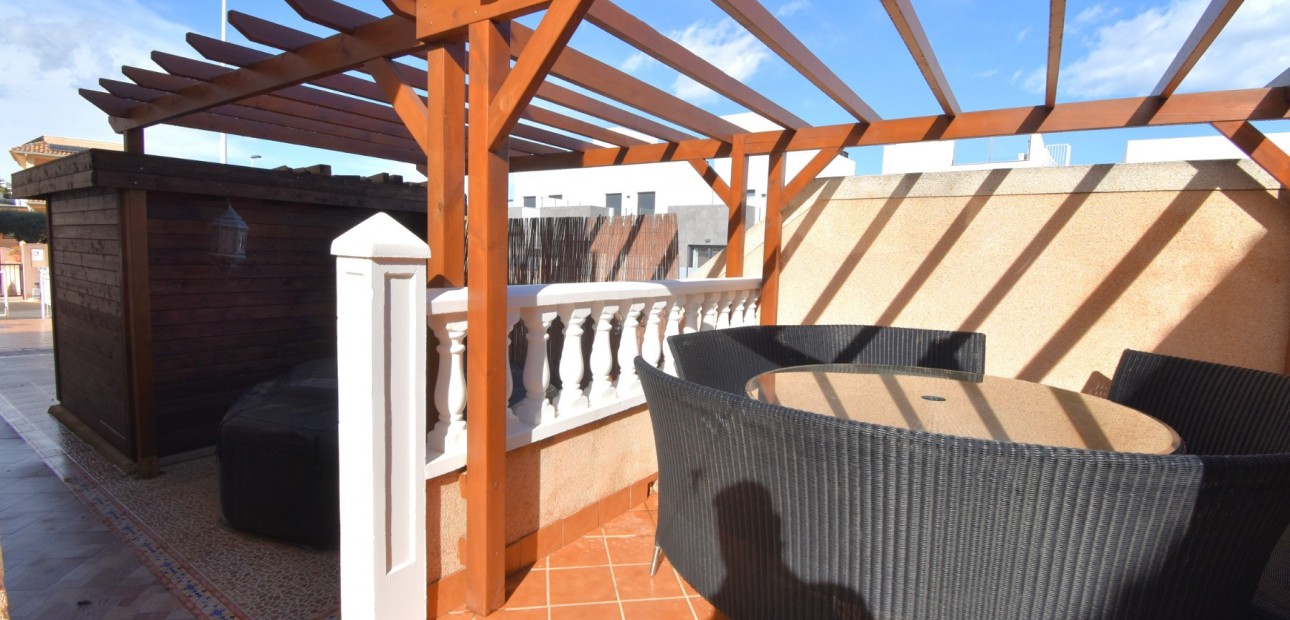 Herverkoop - Herenhuis -
Orihuela Costa - Los Balcones