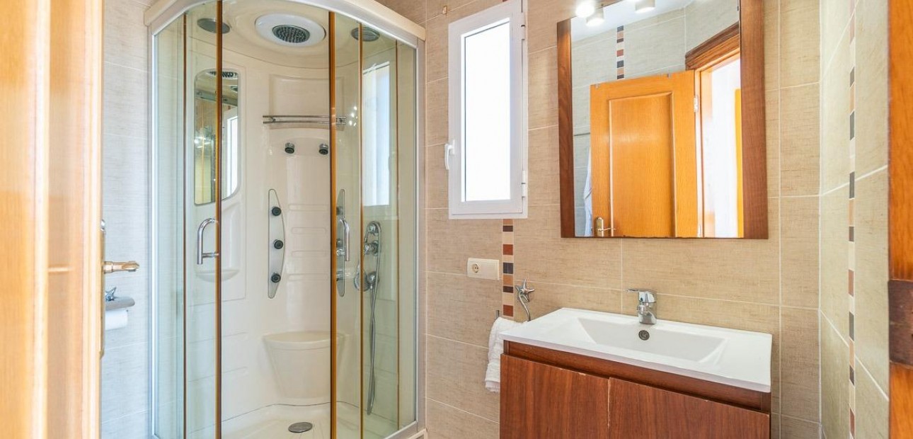 Herverkoop - Villa -
Torrevieja - La Mata