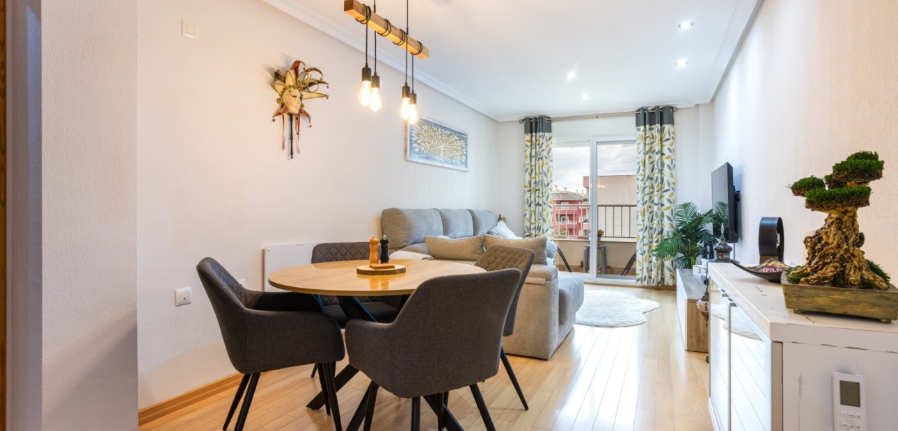 Venta - Apartment flat -
Los Montesinos