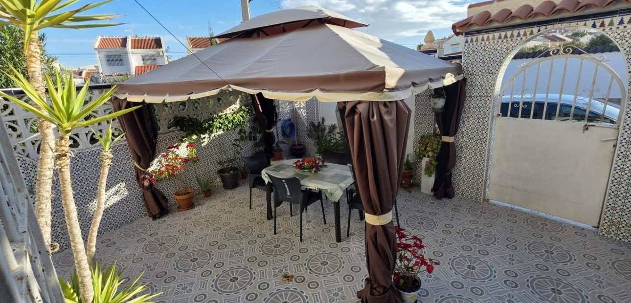 Herverkoop - Terraced house -
Torrevieja - Centro