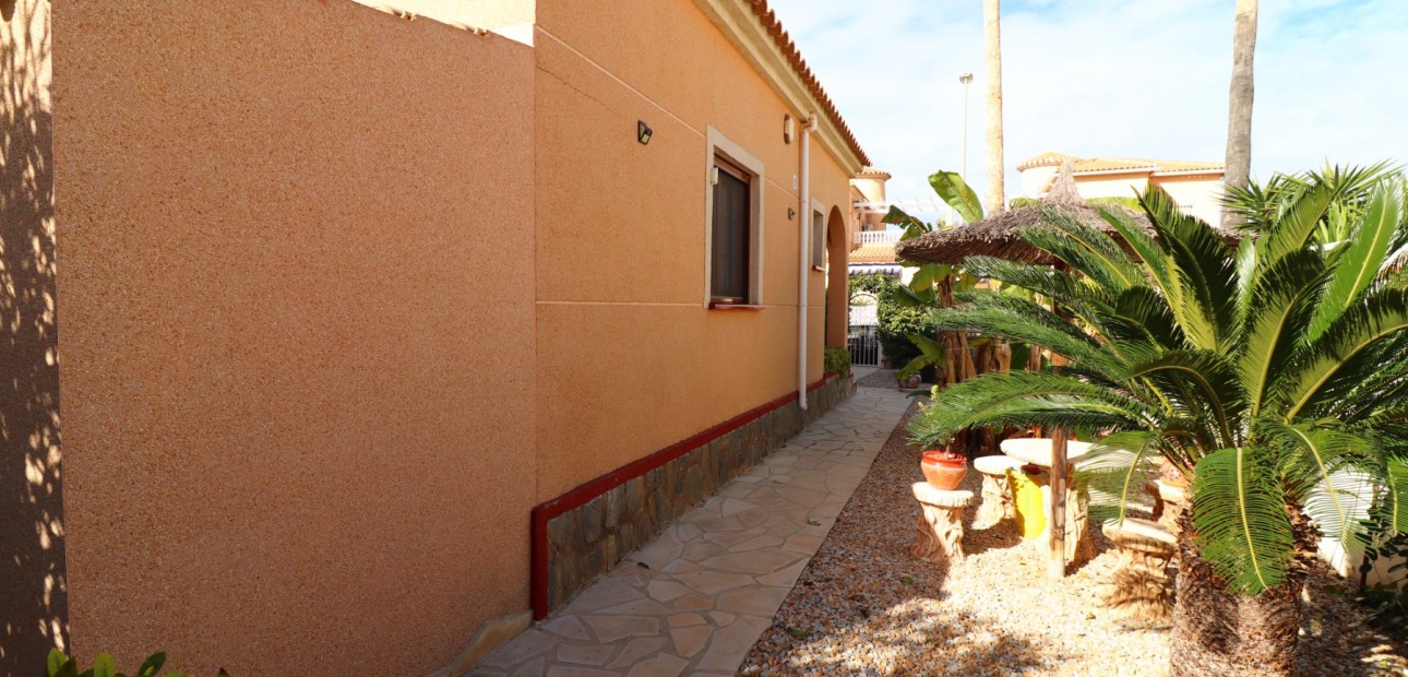 Venta - Detached Villa -
Ciudad Quesada - Atalayas