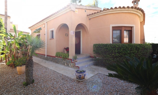 Venta - Detached Villa -
Ciudad Quesada - Atalayas