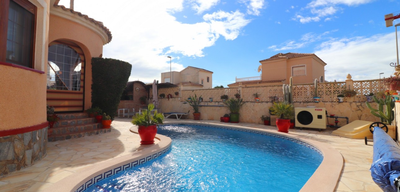 Venta - Detached Villa -
Ciudad Quesada - Atalayas