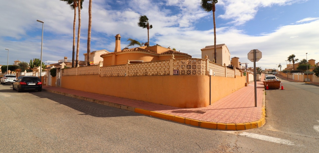 Venta - Detached Villa -
Ciudad Quesada - Atalayas