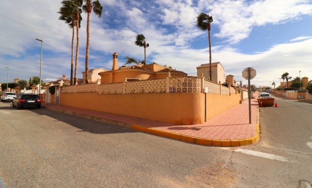 Venta - Detached Villa -
Ciudad Quesada - Atalayas